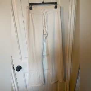 Brandy Melville Hilary Yoga Pants